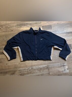 Nike women’s Navy Windbreaker Jacket with White & Gold Trim size M medium 8/10